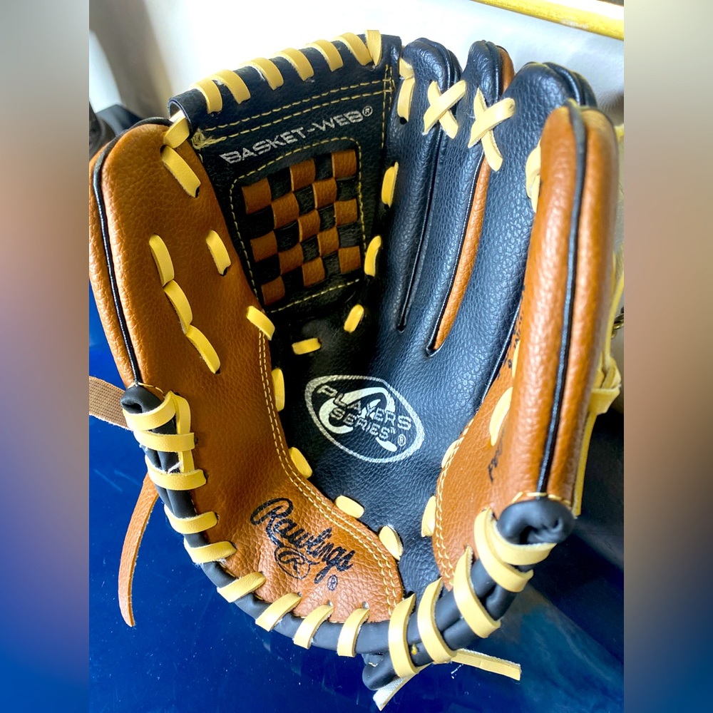 ⚾️ 9” Rawlings T-ball Glove Performance Designed